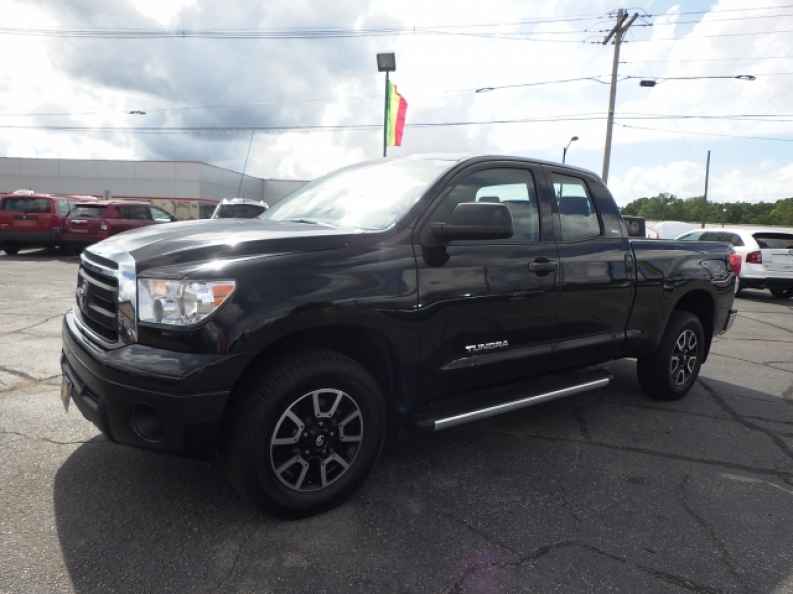 Toyota 4×4 Trucks Near Elkhart, Indiana